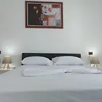 Bral 9 * Durrës